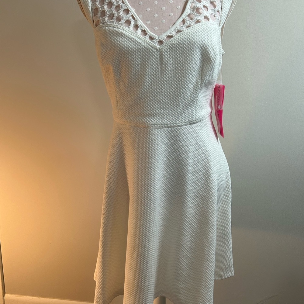 Betsey Johnson Ivory Sleeveless Dress for Weddings A3 - Picture 1 of 6